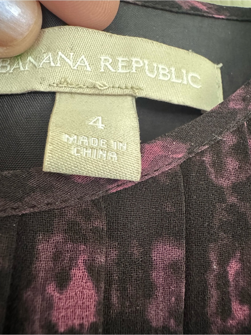 Banana Republic Black and Purple Pleated Midi Dress - Size 4 - Picture 3 of 6